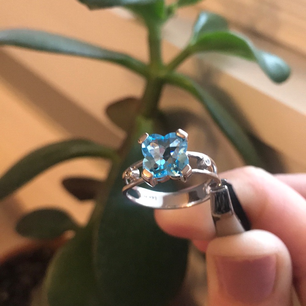 BLUE TOPAZ RING 💍 - Picture 5 of 8